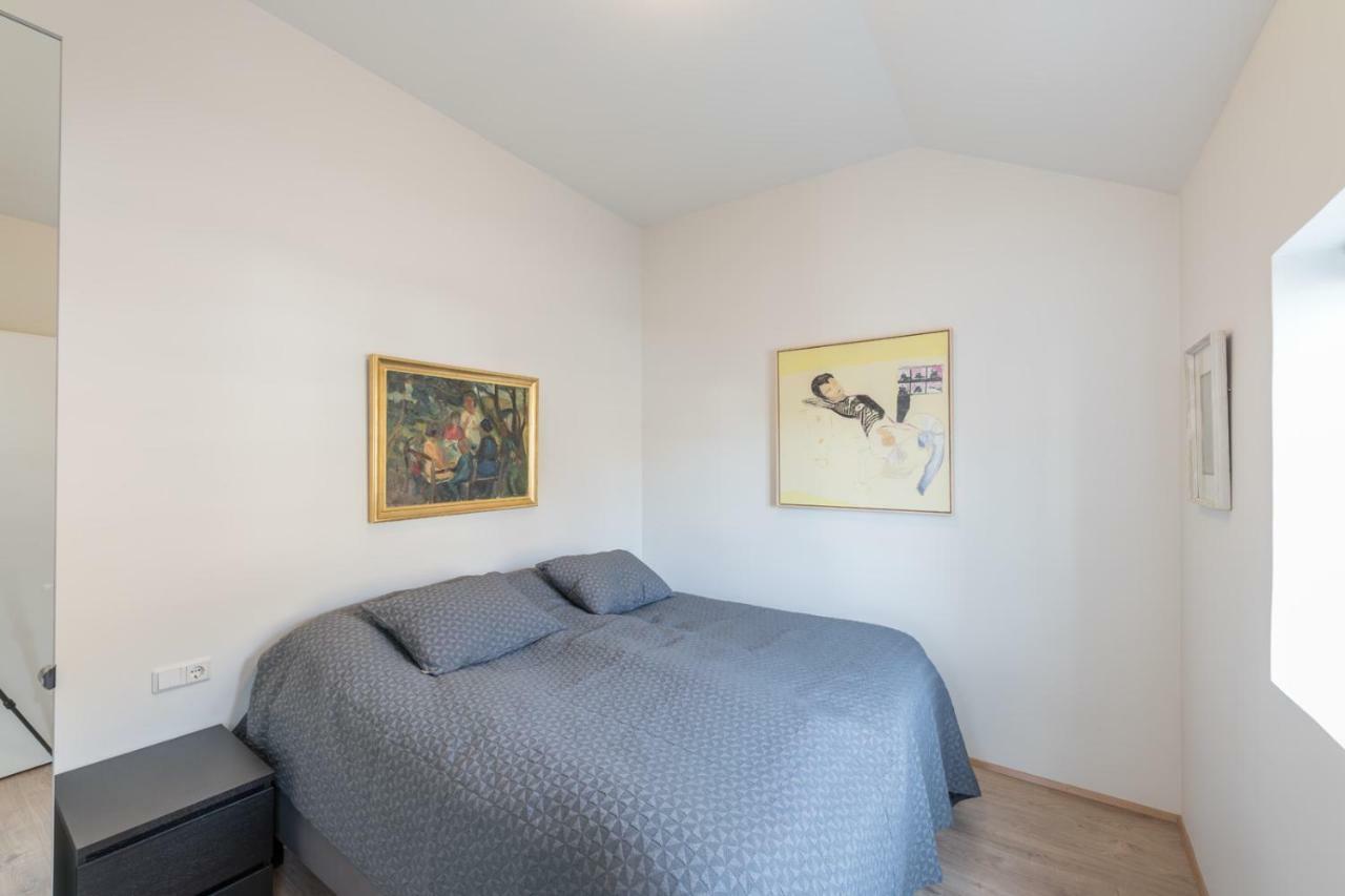 Laekjargata Apartment Akureyri Buitenkant foto
