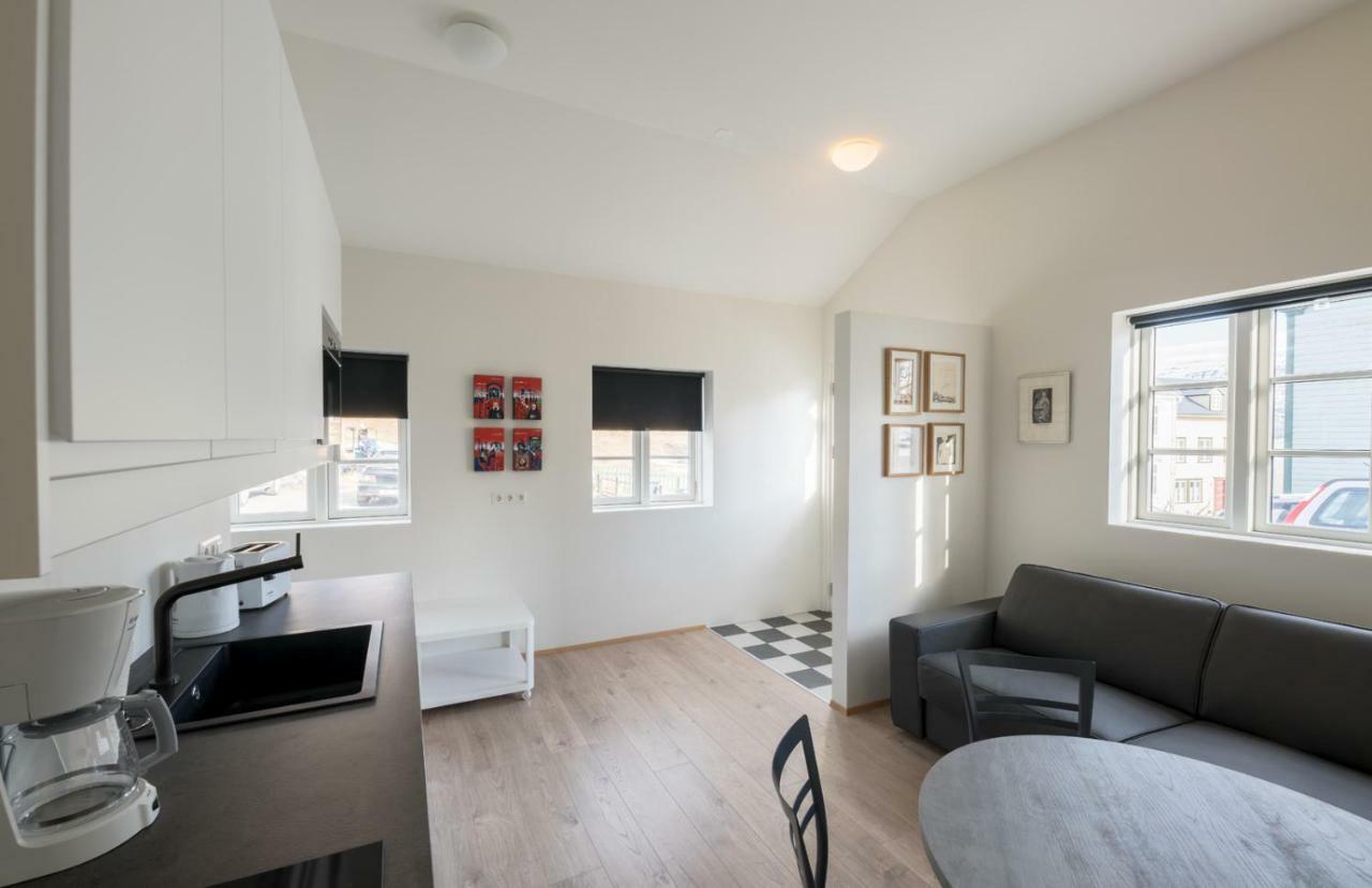Laekjargata Apartment Akureyri Buitenkant foto