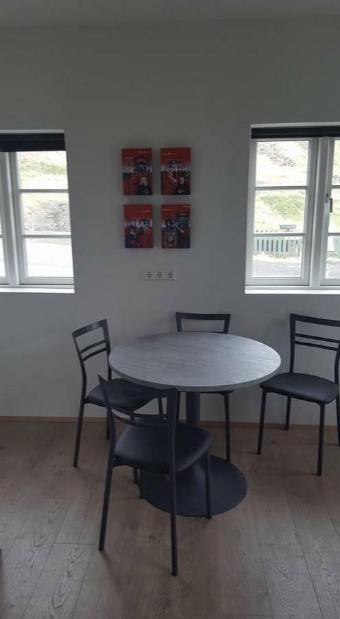 Laekjargata Apartment Akureyri Buitenkant foto
